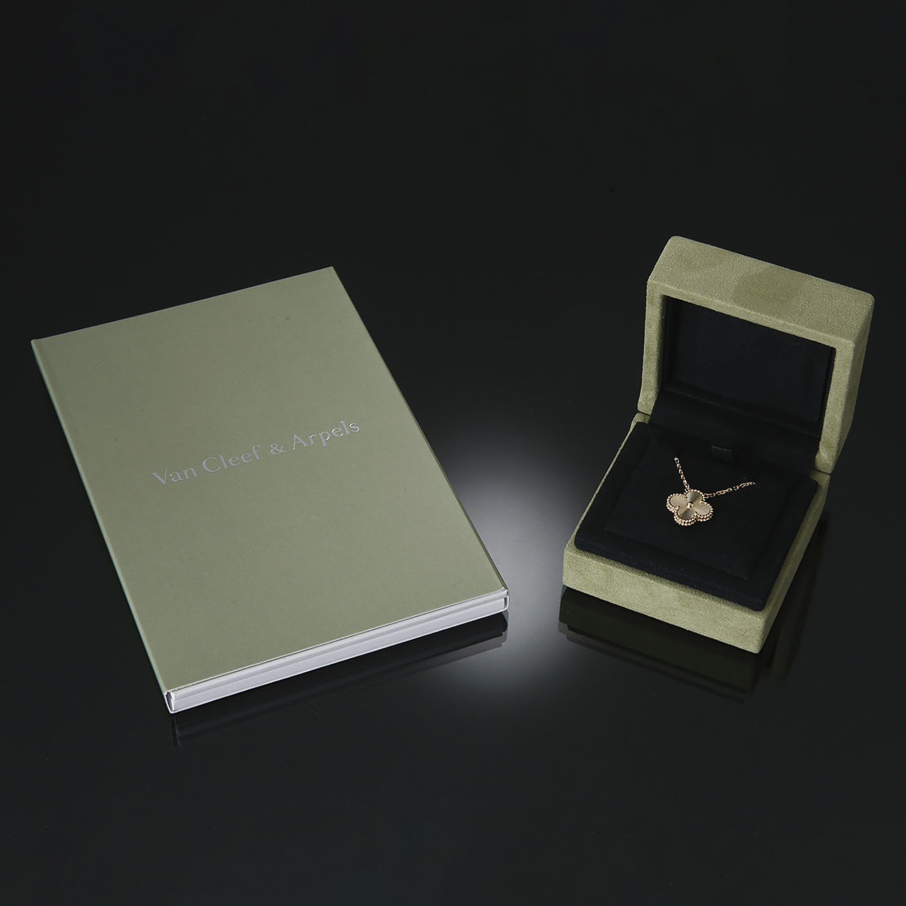 Van Cleef & Arpels()USED) 반클리프앤아펠 기요세 네크리스